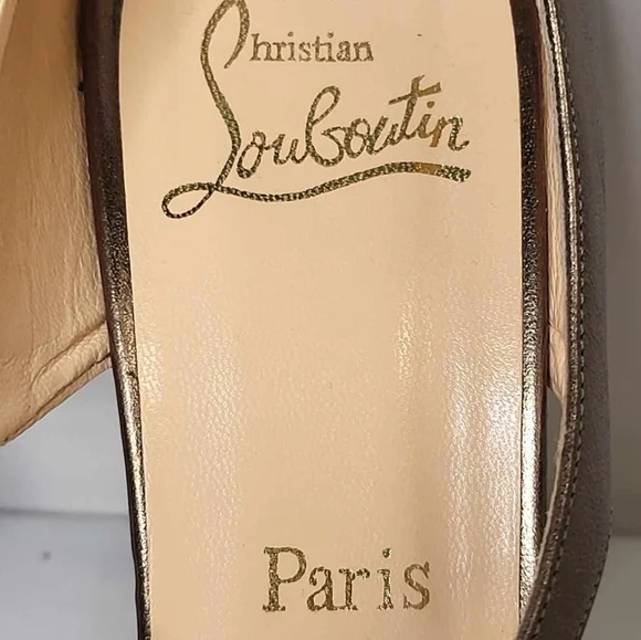 CHRISTIAN LOUBOUTIN Leather Sandals SZ 39